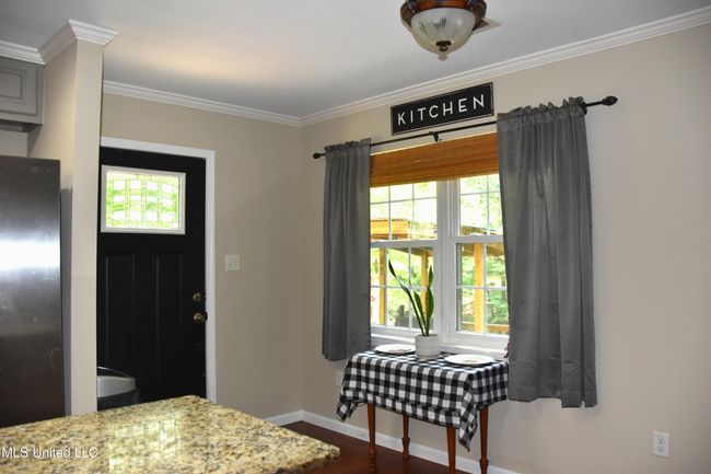 Glen art kitchen | Image 6