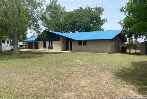 200 Uecker, Spring Branch, TX, 78070-5640 | Card Image