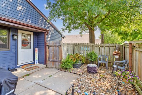 926 E 15th St N, Newton, IA, 50208-2413 | Card Image