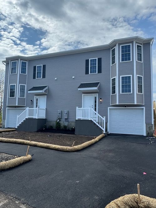22-22-24 Snowberry Cir, Worcester, MA, 01607-1989 | Card Image