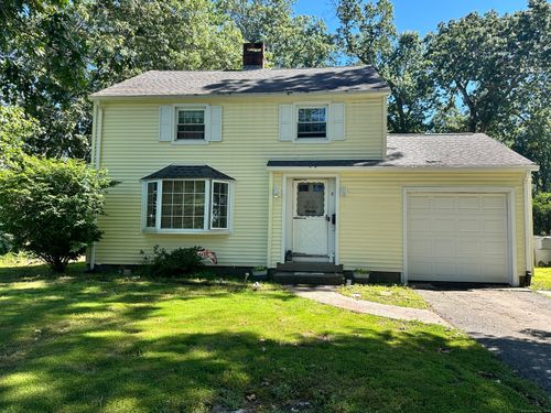 8 Victory St, Enfield, CT, 06082-4535 | Card Image