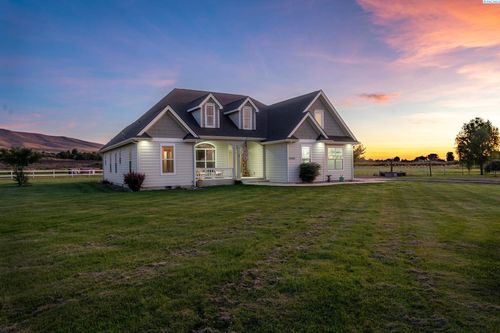 19408 S Quail Run Pr Sw, Prosser, WA, 99350-0018 | Card Image