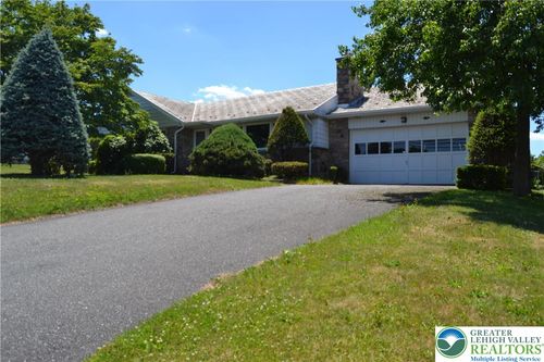1294 Trexlertown Rd, Macungie, PA, 18062 | Card Image