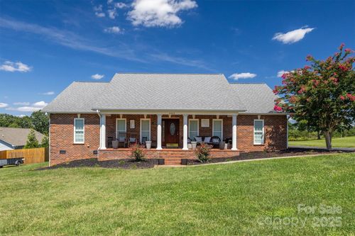2553 Genes Loop, Morganton, NC, 28655-2402 | Card Image