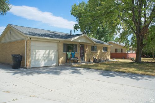 795 S 150 W, Tremonton, UT, 84337-2031 | Card Image