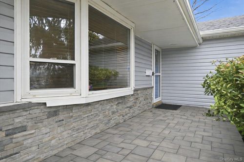 1261 Meadowbrook Road, Hempstead, NY, 11566 | Card Image