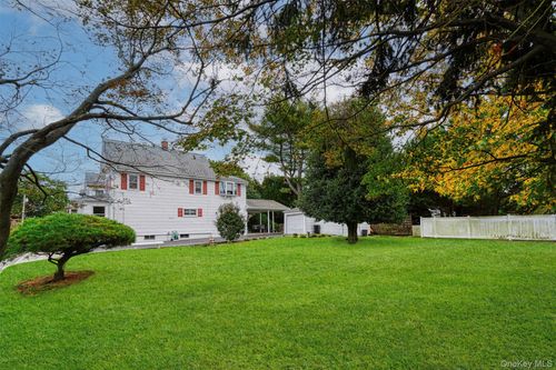 4 Elm St, Spring Valley, NY, 10977-3303 | Card Image