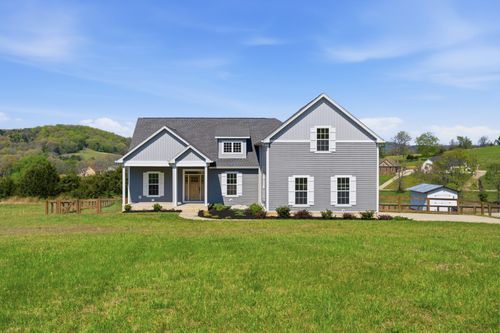 630 Bridle Path Ln, Hartsville, TN, 37074-3582 | Card Image