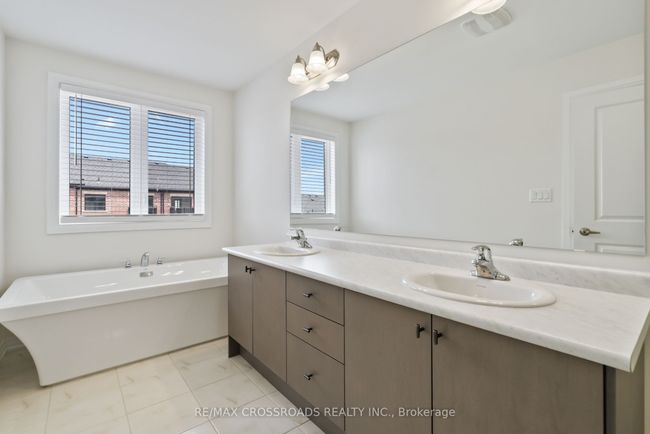 2731 Peter Matthews Dr, House attached with 3 bedrooms, 3 bathrooms and 2 parking in Pickering ON | Image 34