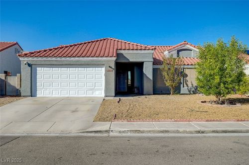 4002 Extenso Dr, North Las Vegas, NV, 89032-2644 | Card Image
