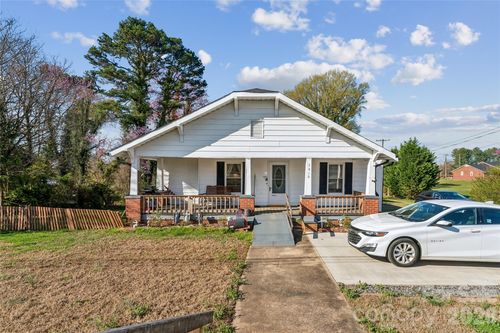 7910 Nc Hwy 90 E, Stony Point, NC, 28678-9557 | Card Image