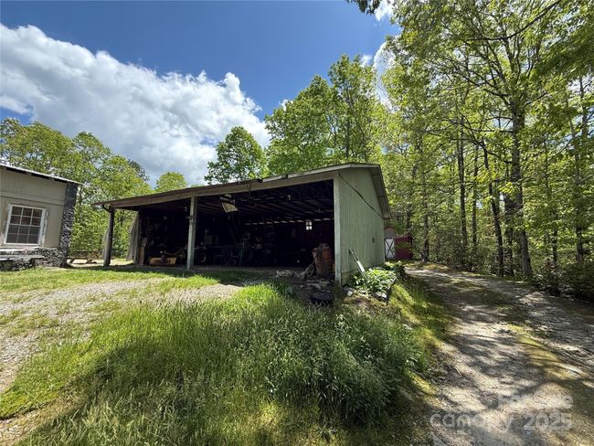 630 Deer Chase Cir, House other with 4 bedrooms, 3 bathrooms and null parking in Cedar Mountain NC | Image 5