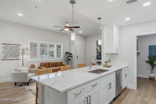 102-2022 E River Rd, Tucson, AZ, 85718-1544 | Card Image