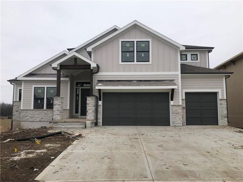 17183 S Heatherwood St, Olathe, KS, 66062-6632 | Card Image