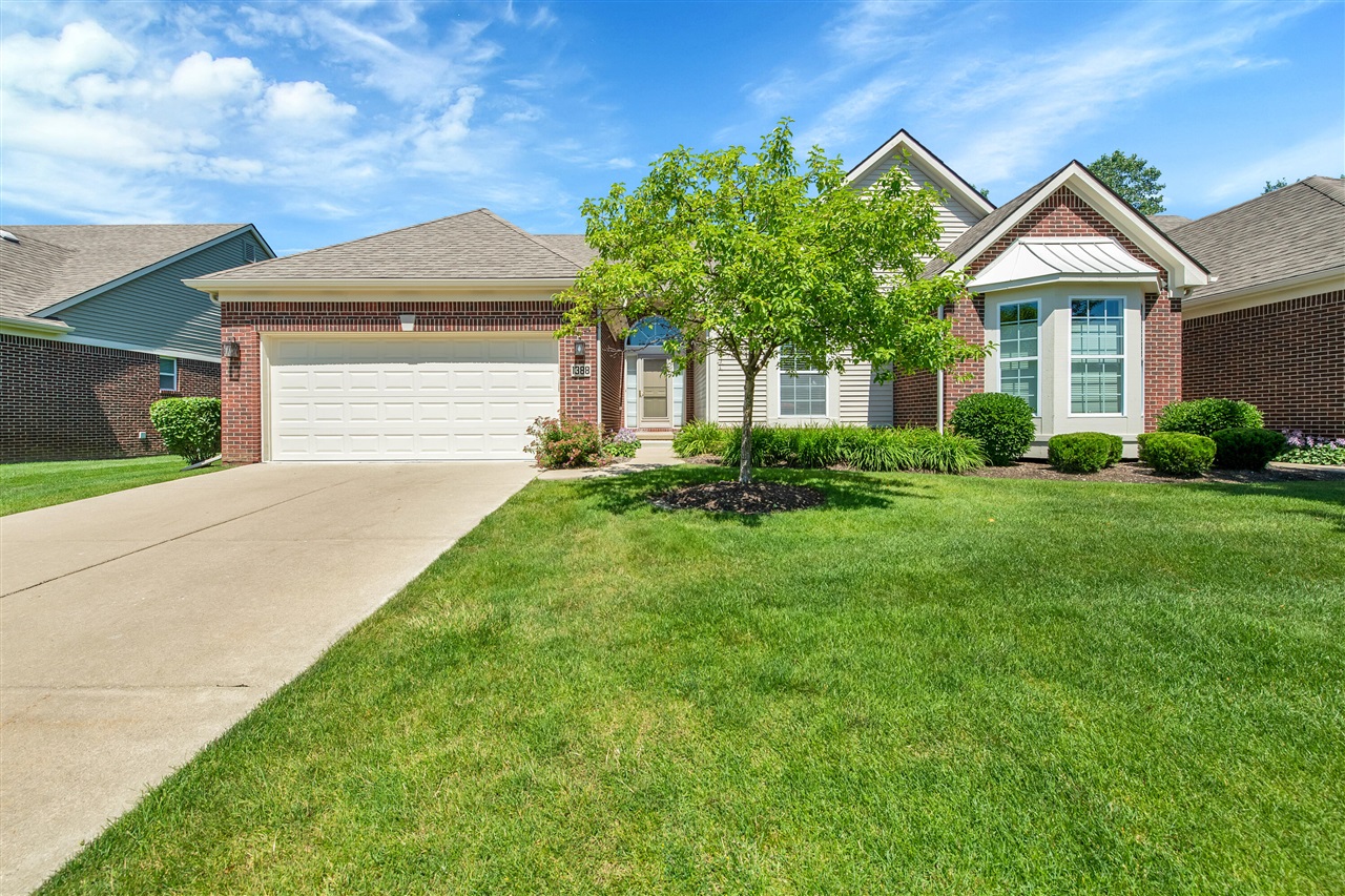 Andover Cir, Commerce Township, MI 48390