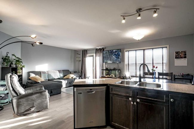 11307 91 St, Home with 3 bedrooms, 3 bathrooms and 3 parking in Peace River AB | Image 4