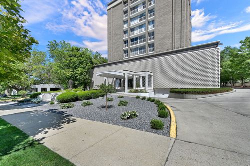 11h-777 E South Temple, Salt Lake City, UT, 84102-1276 | Card Image