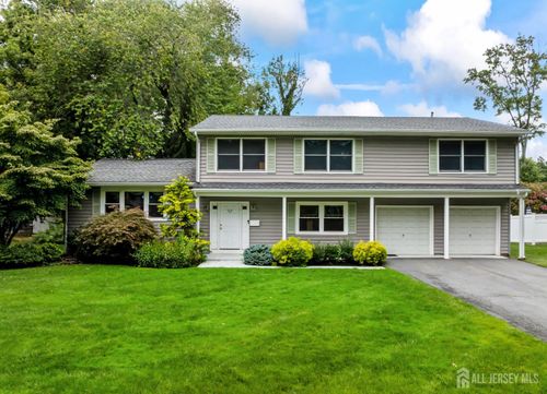 17 Peach Orchard Dr, East Brunswick, NJ, 08816-2720 | Card Image