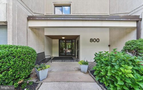 2k-800 Avondale Rd, WALLINGFORD, PA, 19086-6665 | Card Image