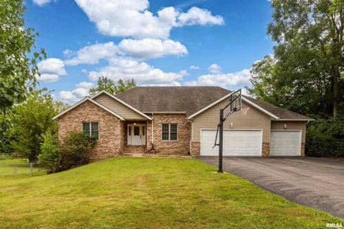 186 Bonnie Brae Rd, Carbondale, IL, 62901-5465 | Card Image