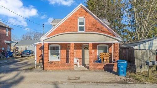 8 Elm St, Bessemer, PA, 16112-9638 | Card Image