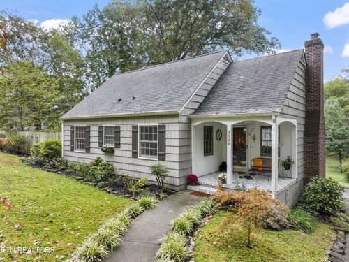 3324 Fountain Park Blvd, Knoxville, TN, 37917-2907 | Card Image