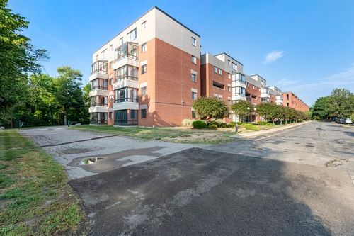 apt-168-96 Old Colony Ave, East Taunton, MA, 02718-1134 | Card Image
