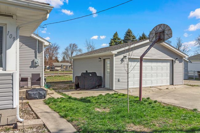 109 E Main St, House other with 3 bedrooms, 1 bathrooms and null parking in Swayzee IN | Image 22