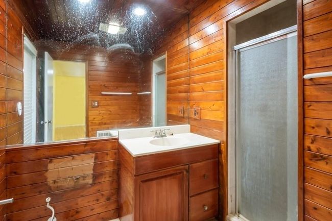 Master bathroom | Image 18
