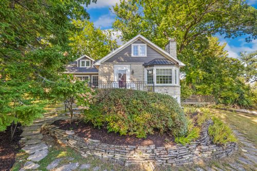 24 Upper Loch Vista Dr, Williams Bay, WI, 53191-9787 | Card Image