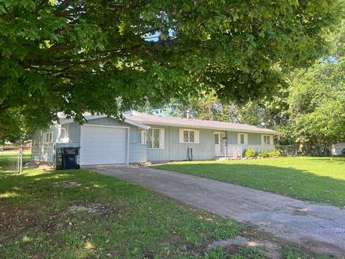 607 E Summit St, Republic, MO, 65738-1127 | Card Image