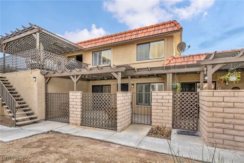 647 Pepper Tree Cir, Henderson, NV, 89014-3853 | Card Image