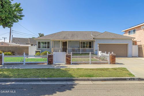 4518 E Stearns St, Long Beach, CA, 90815-2539 | Card Image