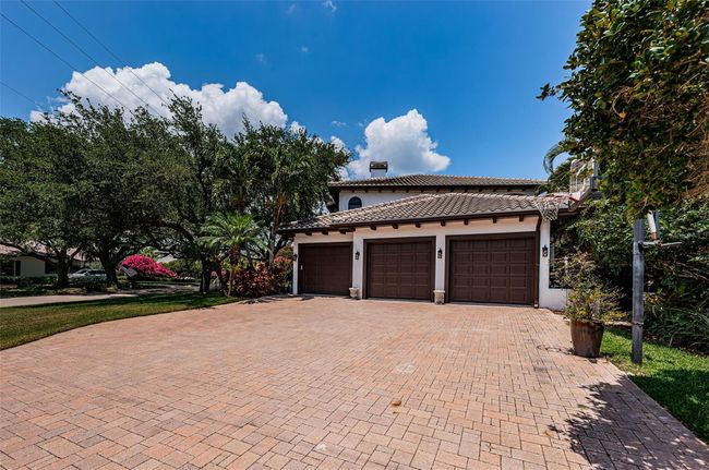 147 Bay Point Dr Ne, House other with 4 bedrooms, 4 bathrooms and null parking in St Petersburg FL | Image 5