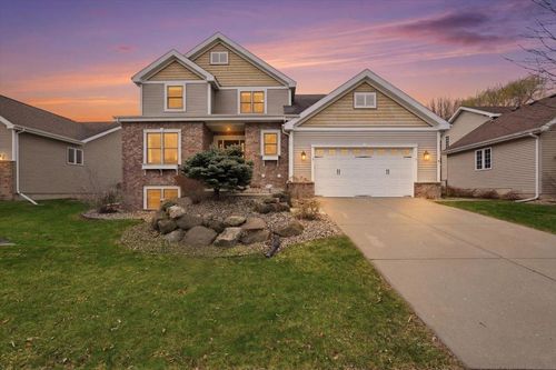 726 Cone Flower Street, MADISON, WI, 53562 | Card Image