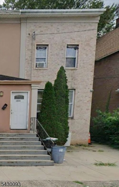 1024 Laura St, Elizabeth, NJ, 07201-1506 | Card Image