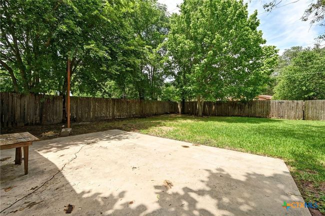 201 Hillcrest Dr, House other with 4 bedrooms, 2 bathrooms and null parking in Luling TX | Image 19