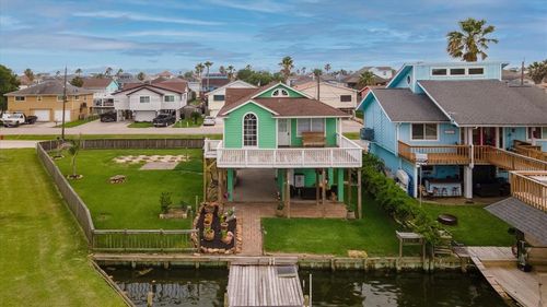 286 Ling St, Bayou Vista, TX, 77563-2615 | Card Image