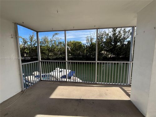 apt-215-3660 Ne 166th St, North Miami Beach, FL, 33160-3819 | Card Image