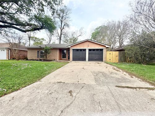98 Sparrow Way, Beaumont, TX, 77707-2062 | Card Image