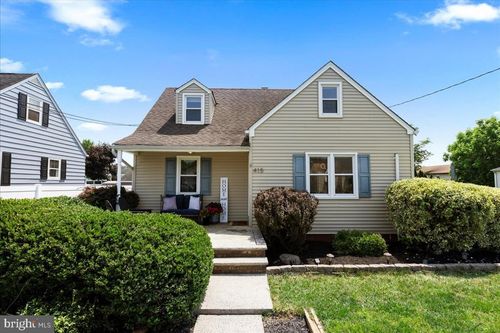 415 W Frech Ave, Manville, NJ, 08835-1961 | Card Image