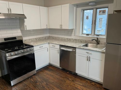 2b-118 Linderman Ave, Kingston, NY, 12401-5328 | Card Image