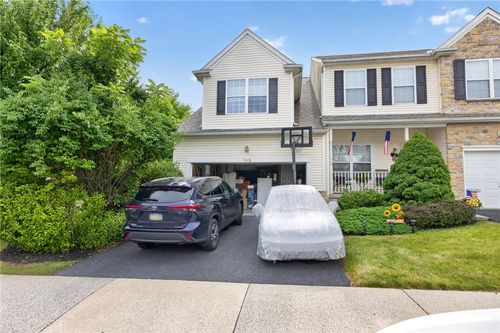 142 Willow Drive, EASTON, PA, 18045 | Card Image