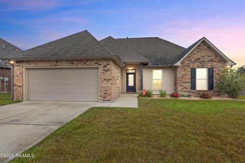 307 Saint Gaspar St, Youngsville, LA, 70592-5060 | Card Image