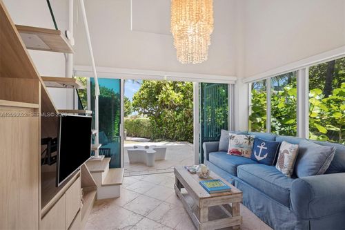 cabana-14-100 S Pointe, Miami Beach, FL, 33139 | Card Image