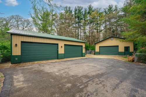 3317 S Country Club Rd, Woodstock, IL, 60098-8021 | Card Image