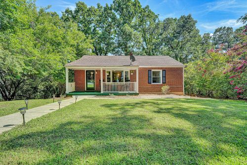 3736 Barberry Ave Nw, Roanoke, VA, 24017-5106 | Card Image