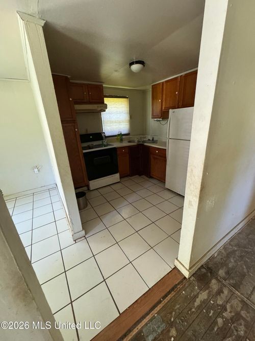 3009 Smith Dr, Gautier, MS, 39553-6035 | Card Image