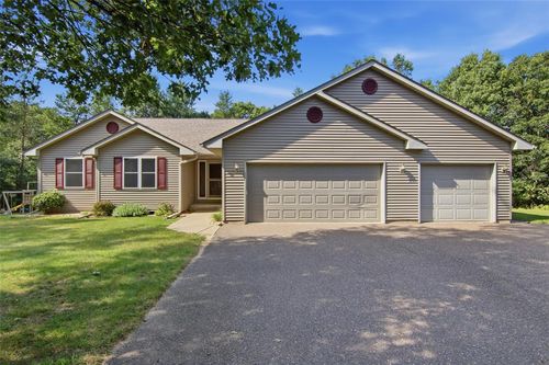 6200 Joanne Ln, Altoona, WI, 54720-1815 | Card Image