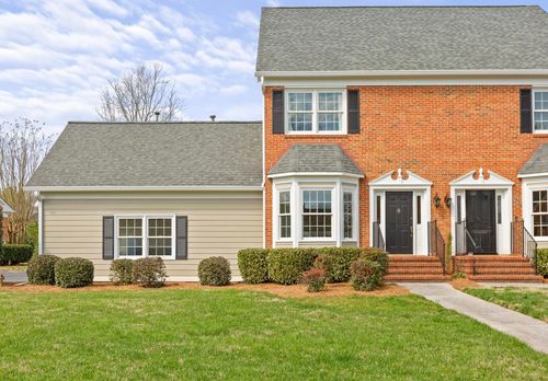 1518 Heritage Landing Dr, Chattanooga, TN, 37405-4251 | Card Image